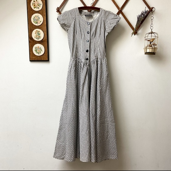 Vintage Dresses & Skirts - Vintage Gingham Plaid Twirly Dress